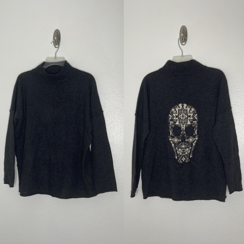 Skull Cashmere Gray 100% Cashmere Skull At The Back Side Size Large